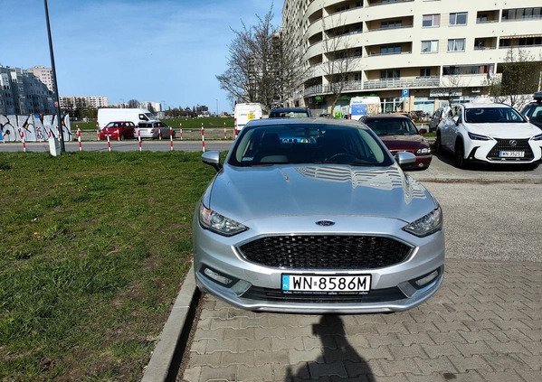 Ford Mondeo cena 48500 przebieg: 220000, rok produkcji 2017 z Warszawa małe 379